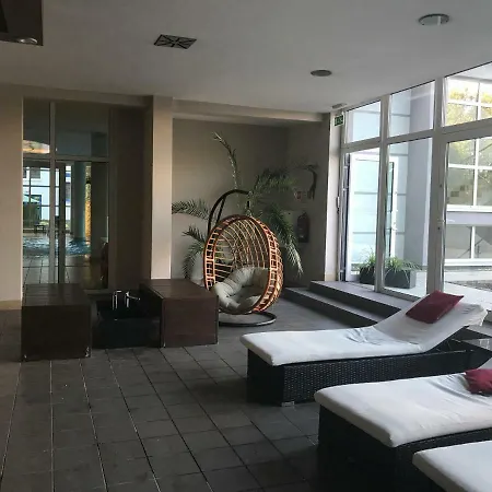 Apartament 444